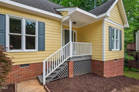$425,000 | 106 Barcelona Court, Cary, NC 27513