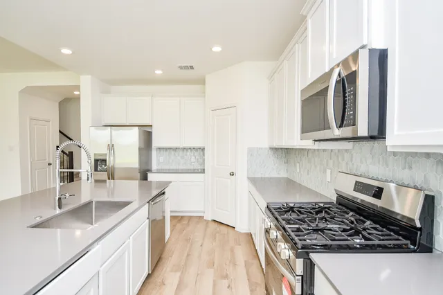 $3,900 | 5624 Frst Cv Drive, Rosenberg, TX 77469