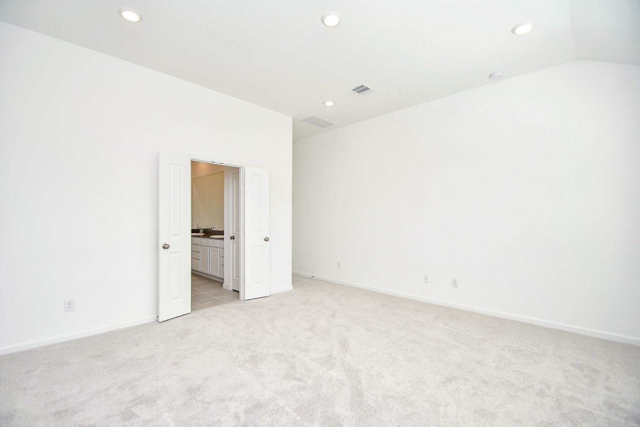 5624 Frst Cv Drive Rosenberg, TX 77469 - Photo 29 of 32 a view of an empty room