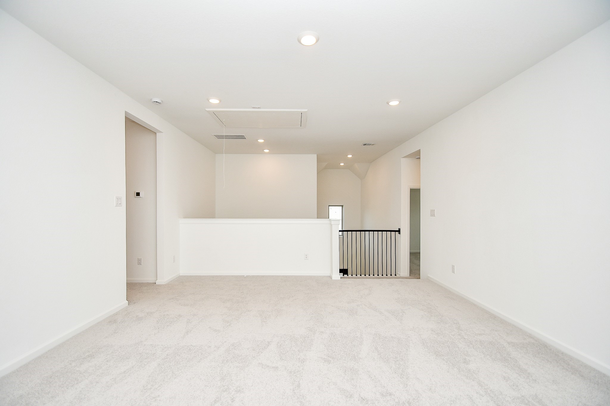 5624 Frst Cv Drive Rosenberg, TX 77469 - Photo 4 of 32 a view of an empty room