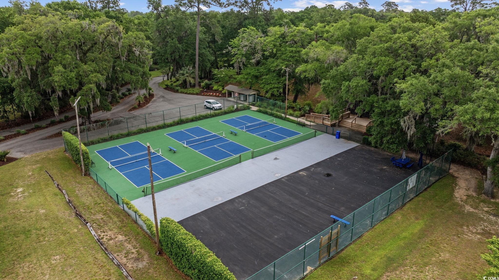 64 Bamboo Loop, Unit 161 Georgetown, SC 29440 - Photo 29 of 31 Aerial view of tennis courts