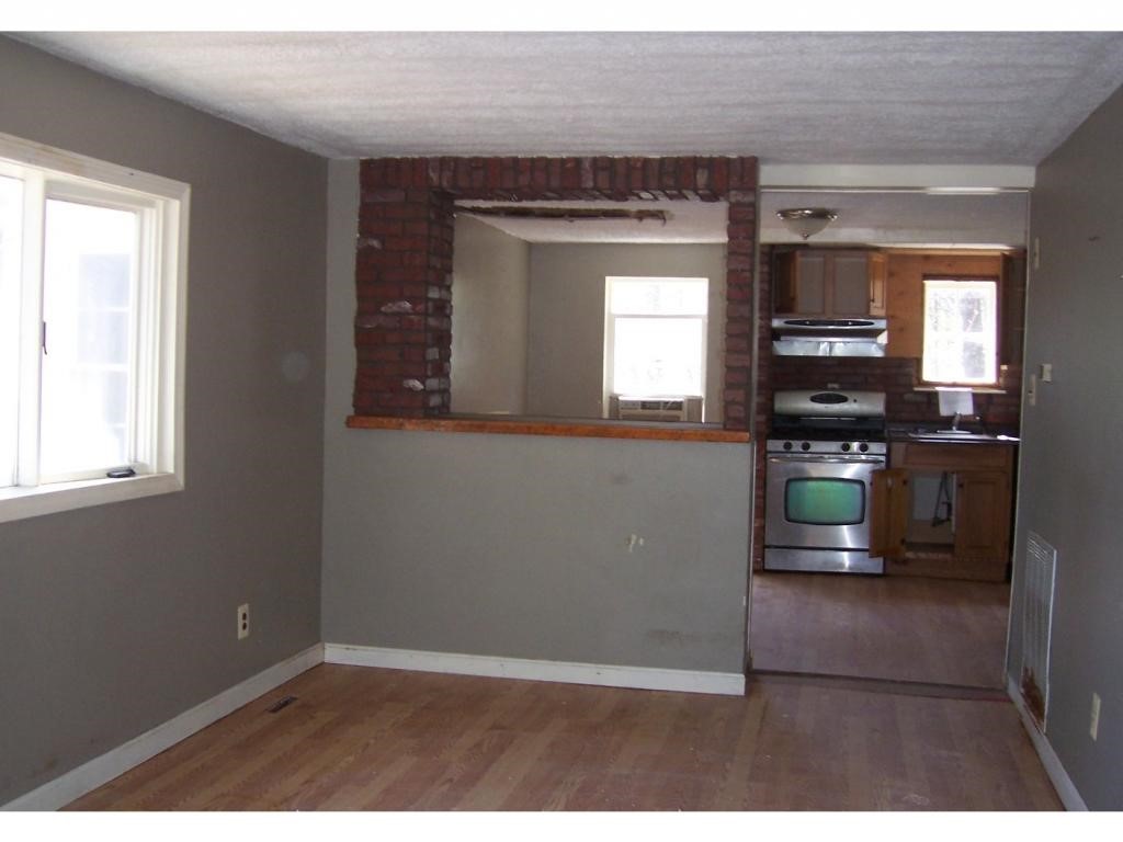905 Chases Grove Road Derry, NH 03038 - Photo 2 of 7