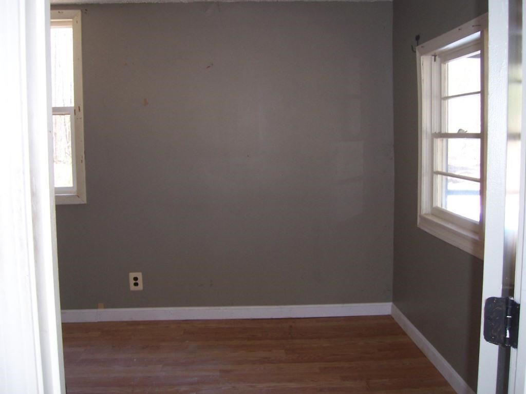 905 Chases Grove Road Derry, NH 03038 - Photo 5 of 7