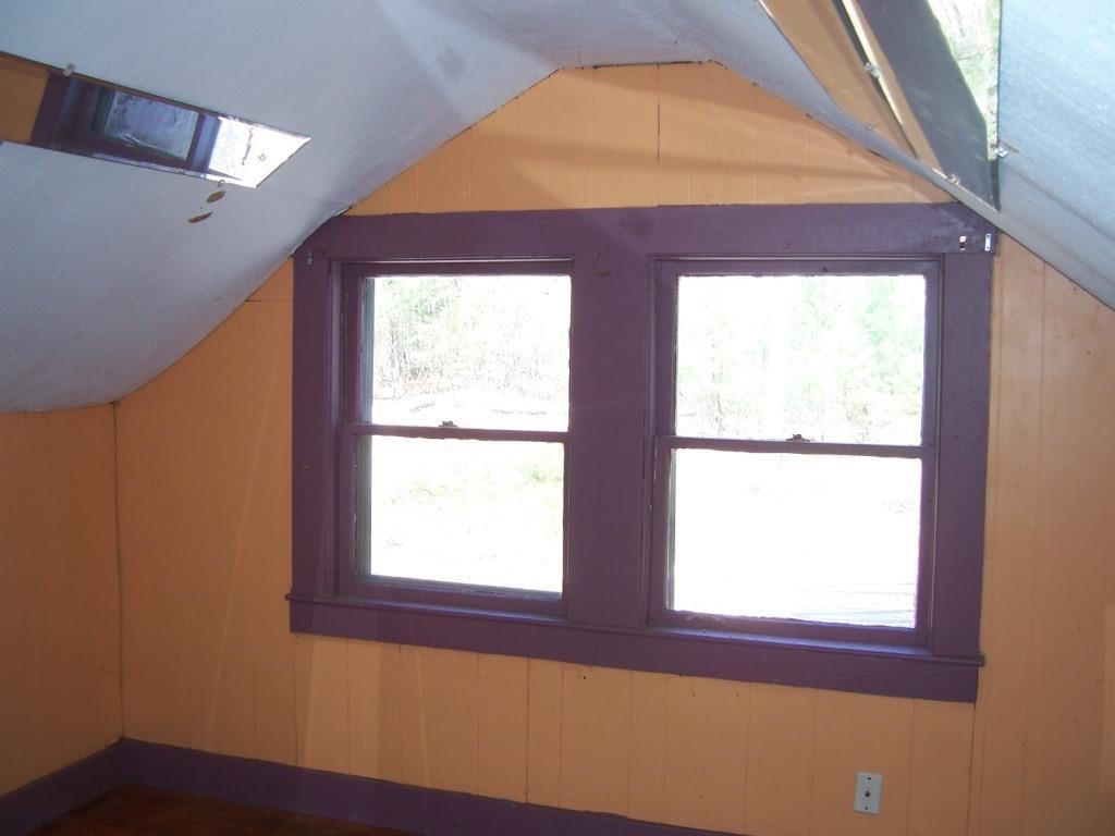 905 Chases Grove Road Derry, NH 03038 - Photo 7 of 7