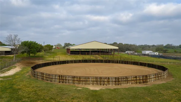 $4,500,000 | 1119 Wolters Road, Schulenburg, TX 78956