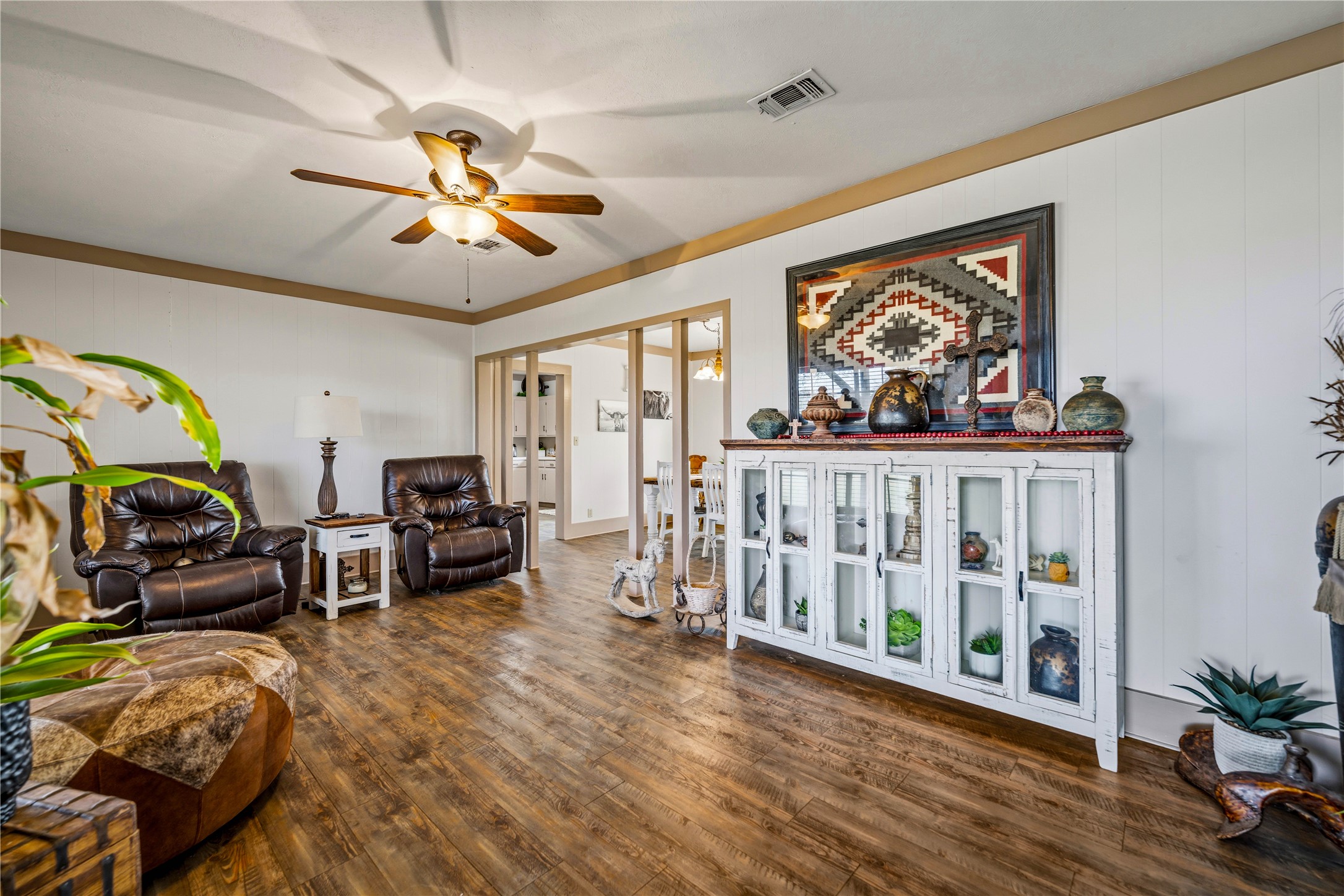 1119 Wolters Road Schulenburg, TX 78956 - Photo 14 of 39 a living room with furniture and a large window