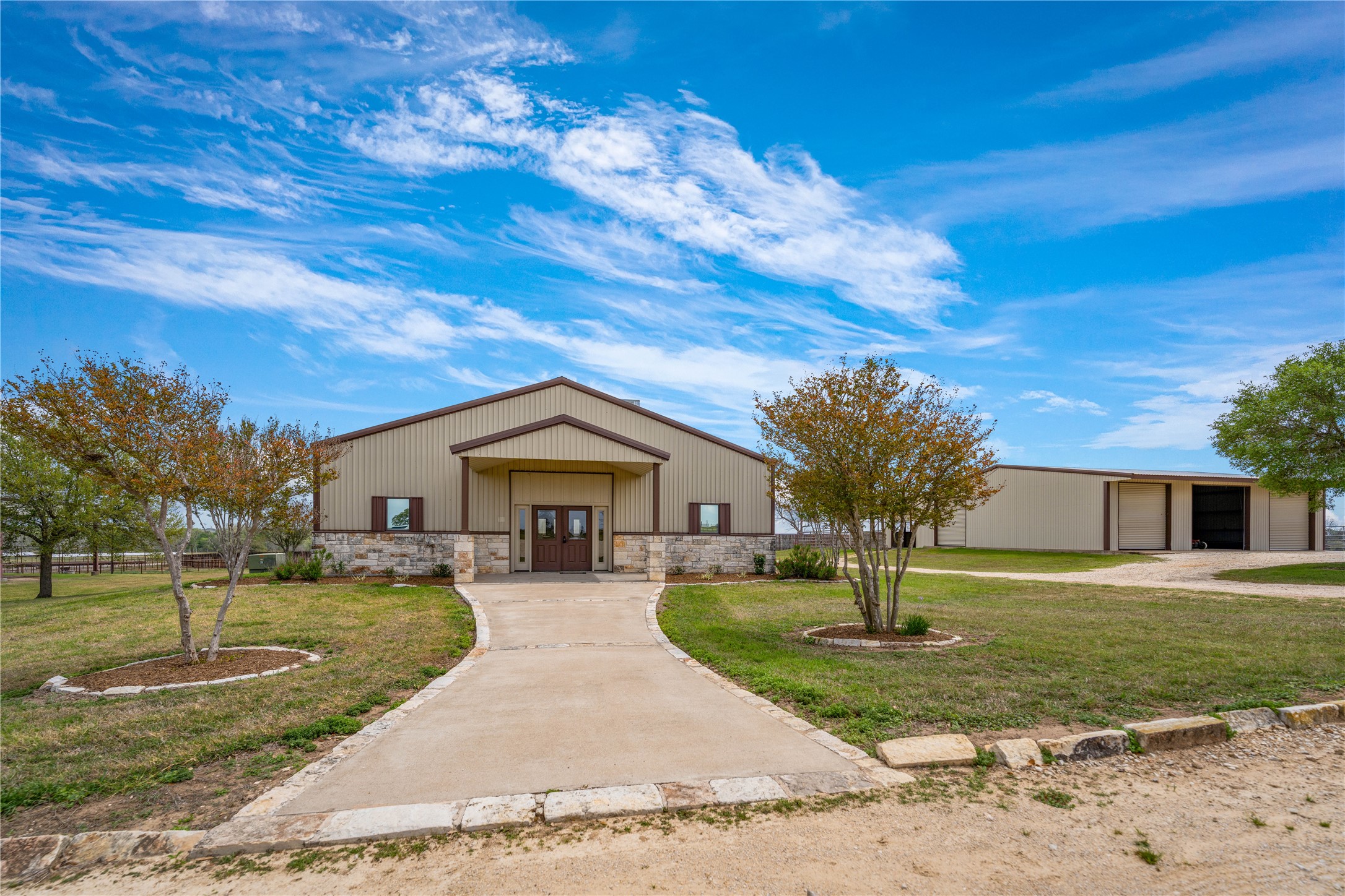 1119 Wolters Road Schulenburg, TX 78956 - Photo 6 of 39 front view of a house with a yard