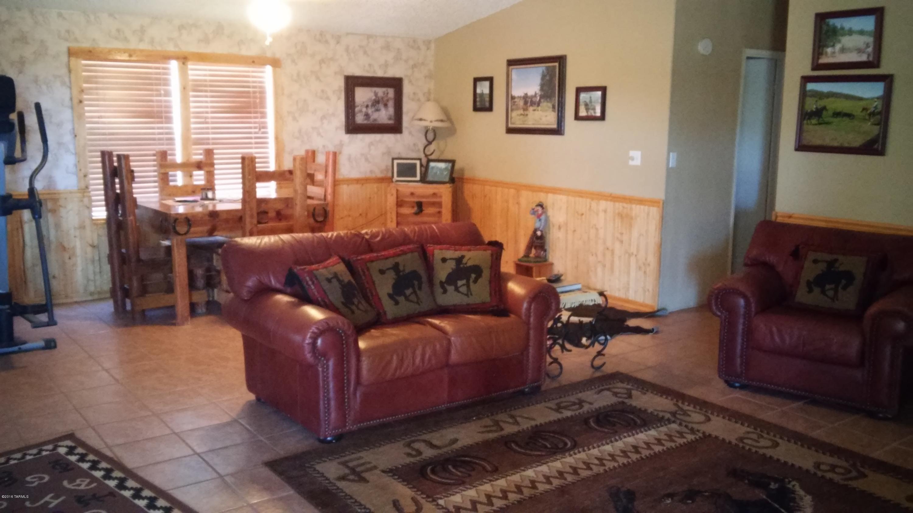 13470 South Morgan Road Pearce, AZ 85625 - Photo 13 of 40 Gallery Image 13