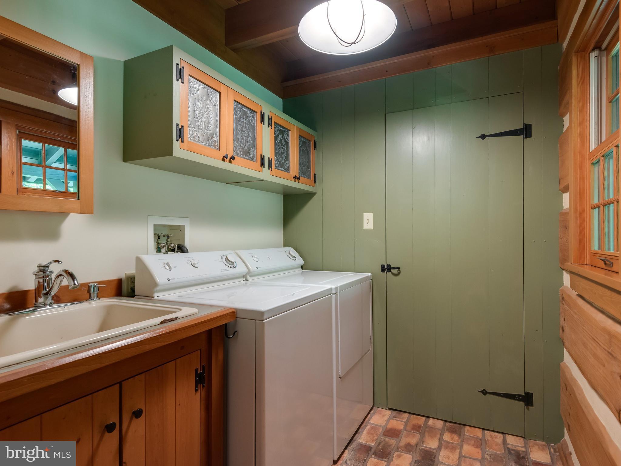 533 Mt Pleasant Road Pottstown, PA 19465 - Photo 22 of 109 Main Level Laundry