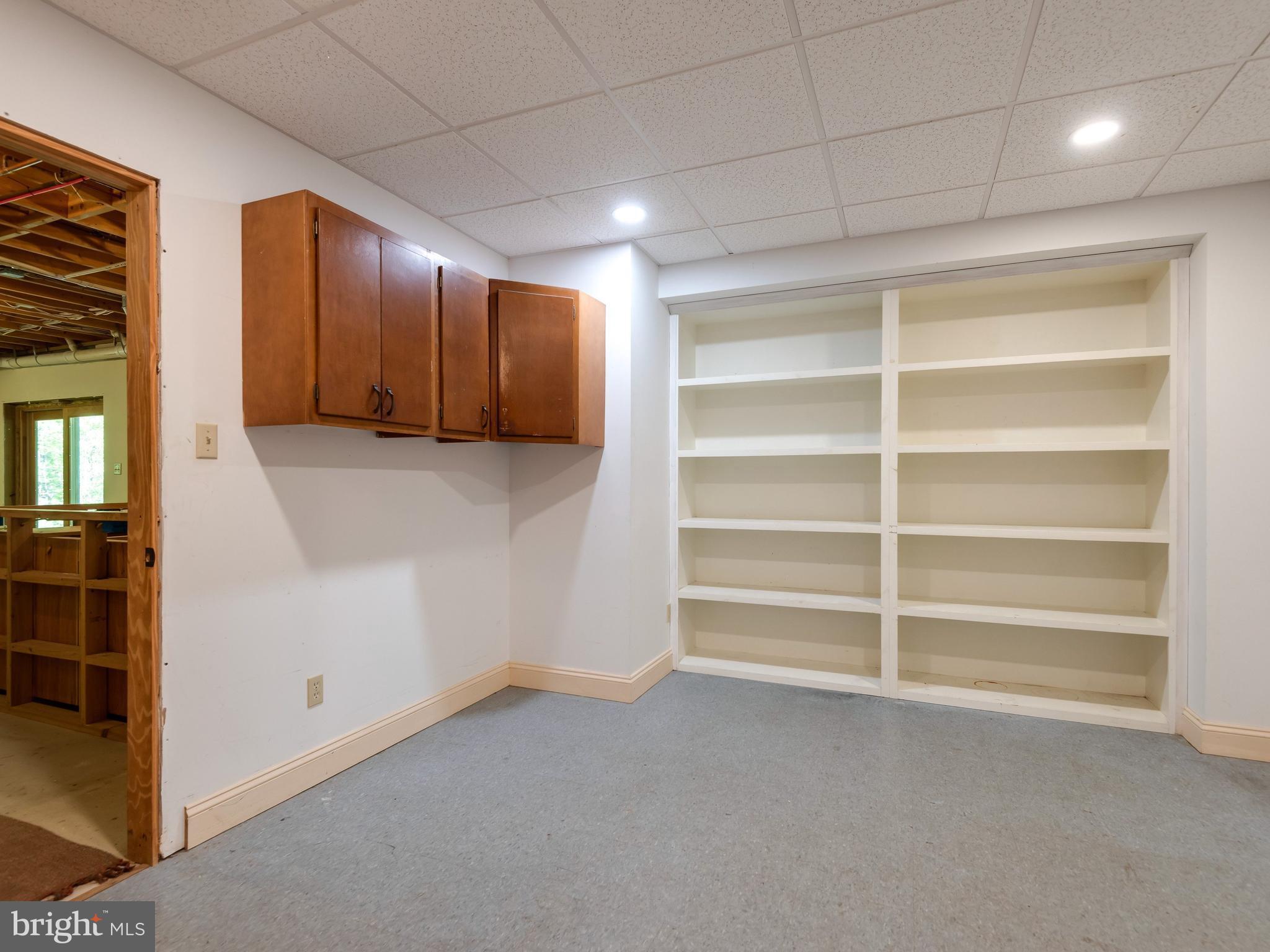 533 Mt Pleasant Road Pottstown, PA 19465 - Photo 40 of 109 Basement library