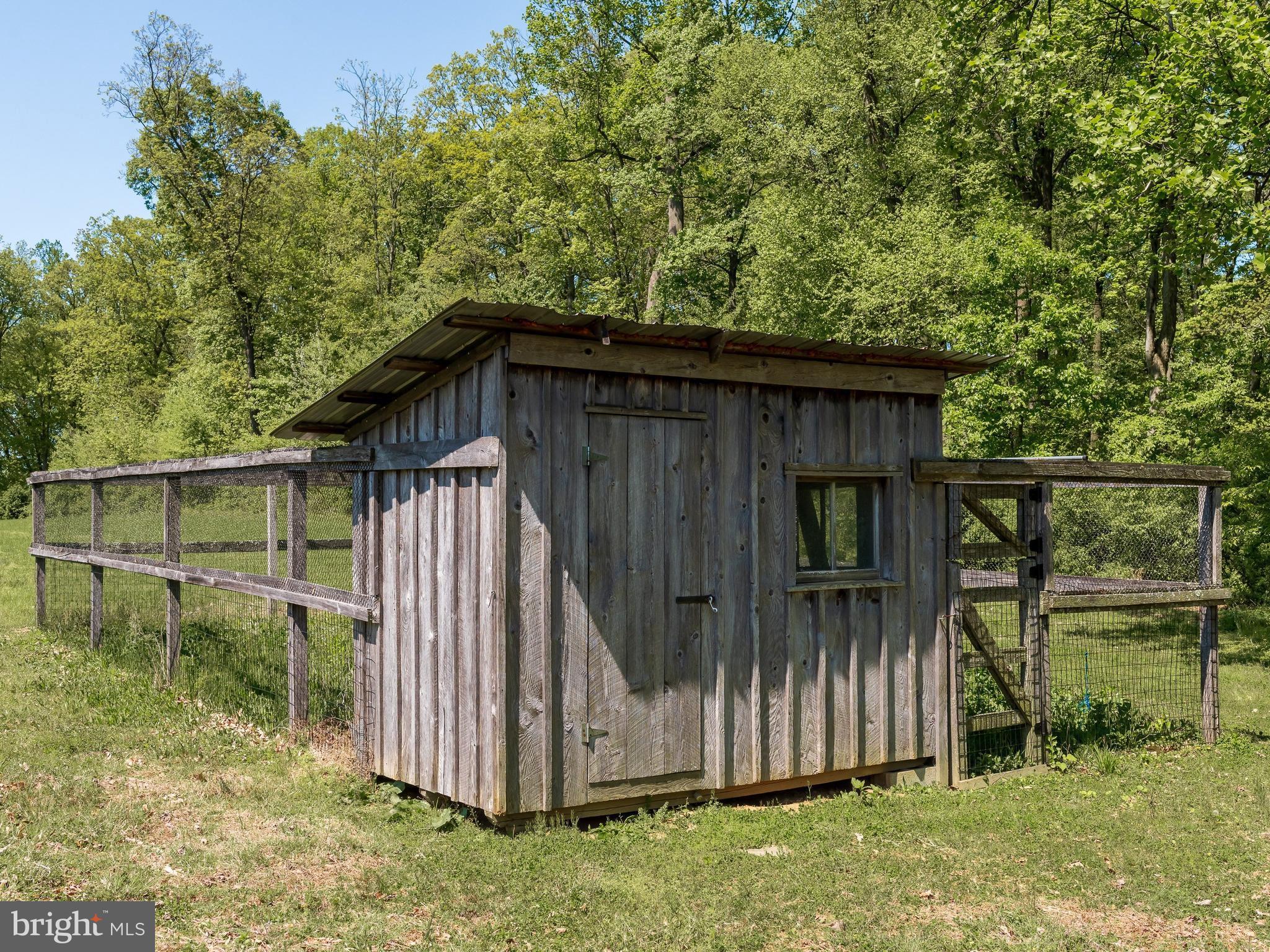 533 Mt Pleasant Road Pottstown, PA 19465 - Photo 64 of 109 Chicken house w run
