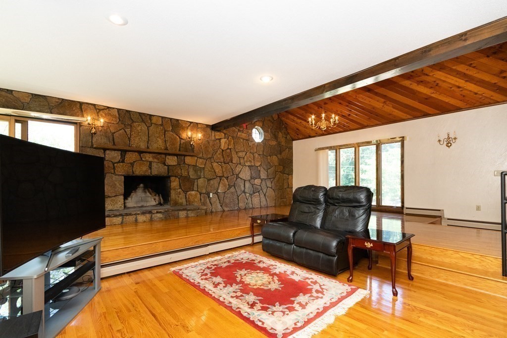4 Oaklawn Road Freetown, MA 02702 - Photo 12 of 37