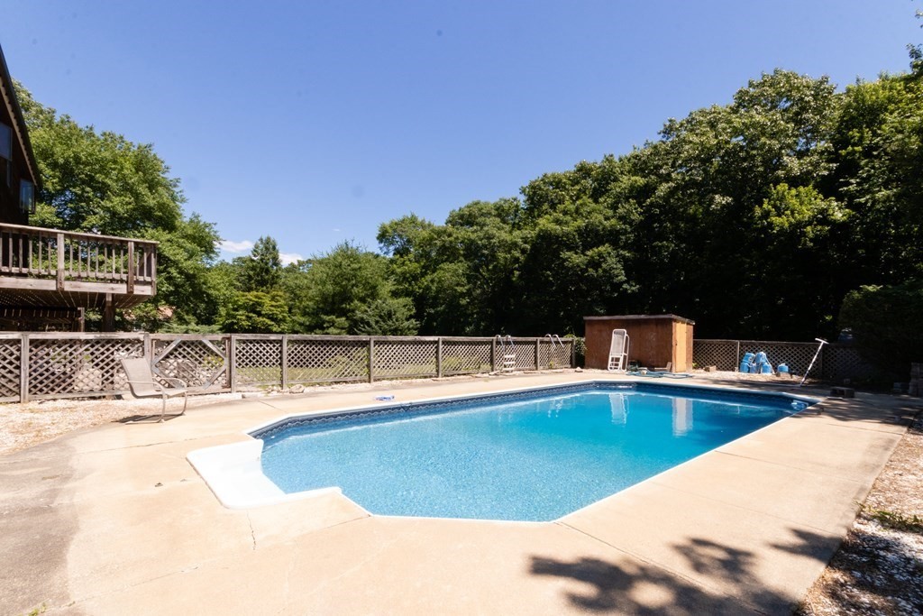 4 Oaklawn Road Freetown, MA 02702 - Photo 35 of 37