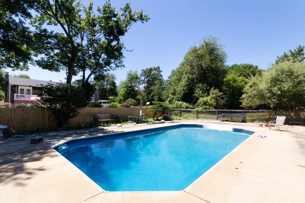 4 Oaklawn Road Freetown, MA 02702 - Photo 36 of 37