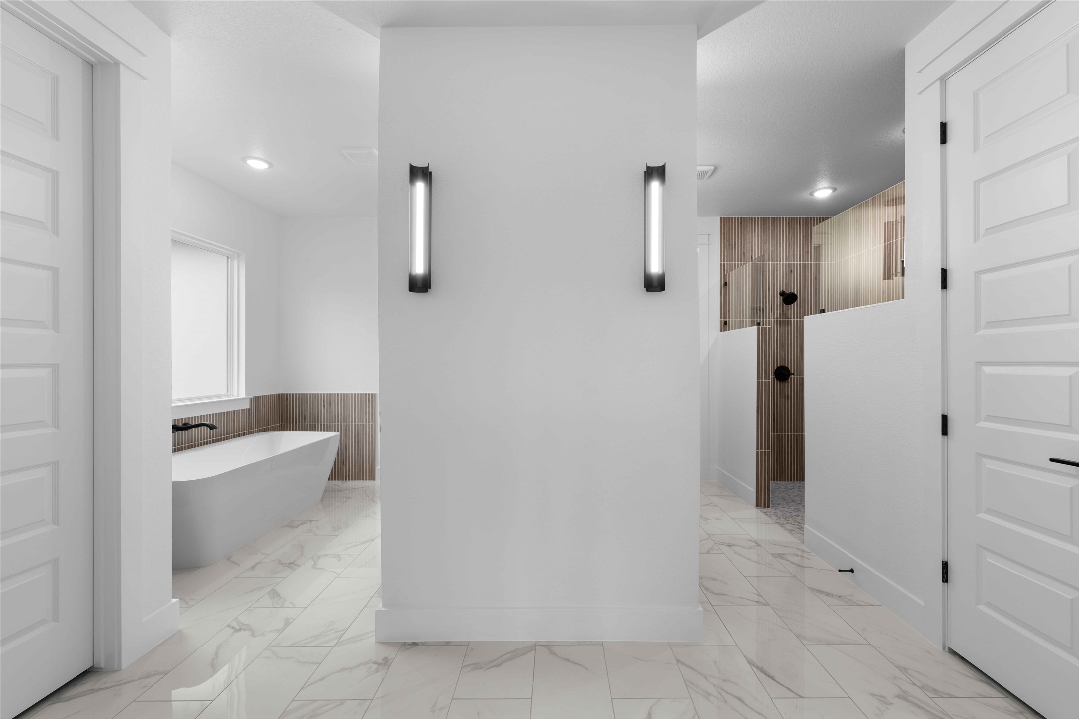 520 Vale Pond Spur Georgetown, TX 78633 - Photo 10 of 32 a bathroom with a tub shower and bathroom