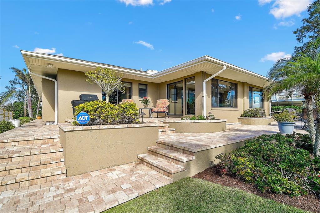 641 Bayshore Road Nokomis, FL 34275 - Photo 13 of 64