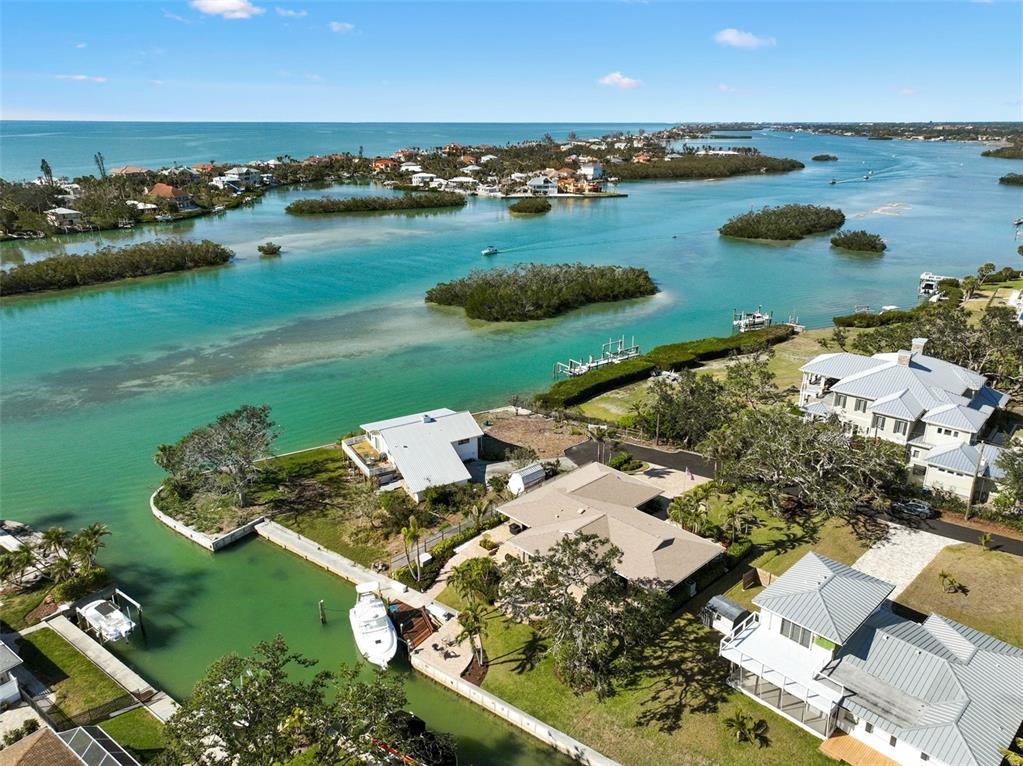641 Bayshore Road Nokomis, FL 34275 - Photo 23 of 64