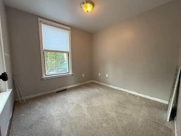 $3,300 | 89 Mill Street, Unit 1, Weymouth, MA 02188