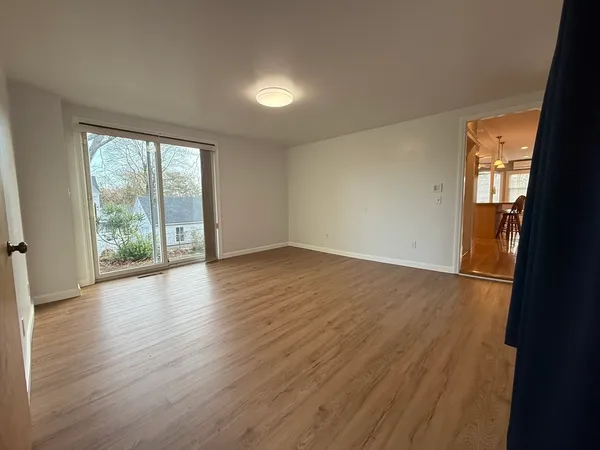 $3,300 | 89 Mill Street, Unit 1, Weymouth, MA 02188