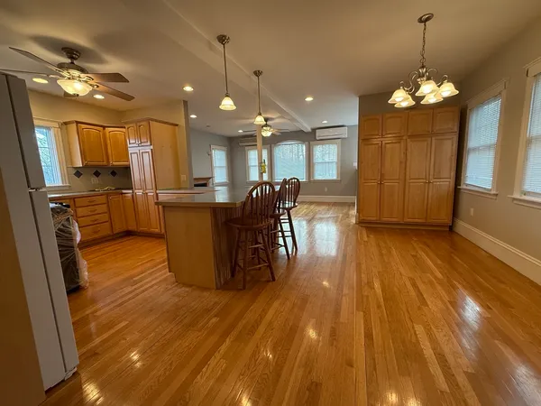 $3,300 | 89 Mill Street, Unit 1, Weymouth, MA 02188