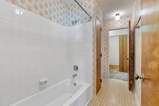 $235,000 | 120 East 3rd Avenue, Tallahassee, FL 32303