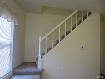 3677 Weber Road St. Louis, MO 63125 - Photo 5 of 6 Gallery Image 5
