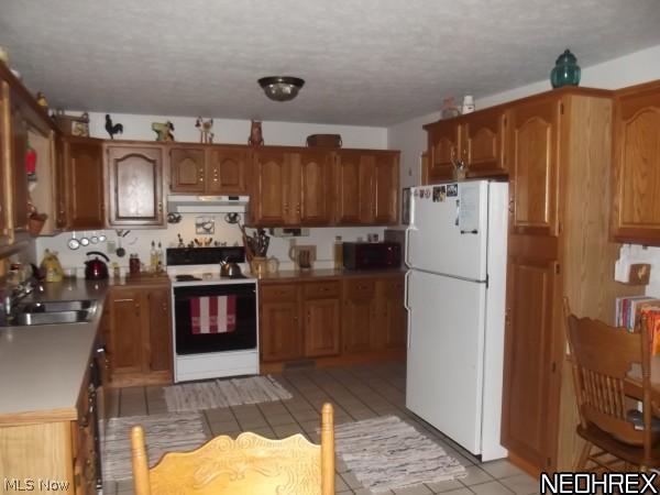 1278 Albright Mckay Road Southeast Hubbard, OH 44425 - Photo 3 of 13