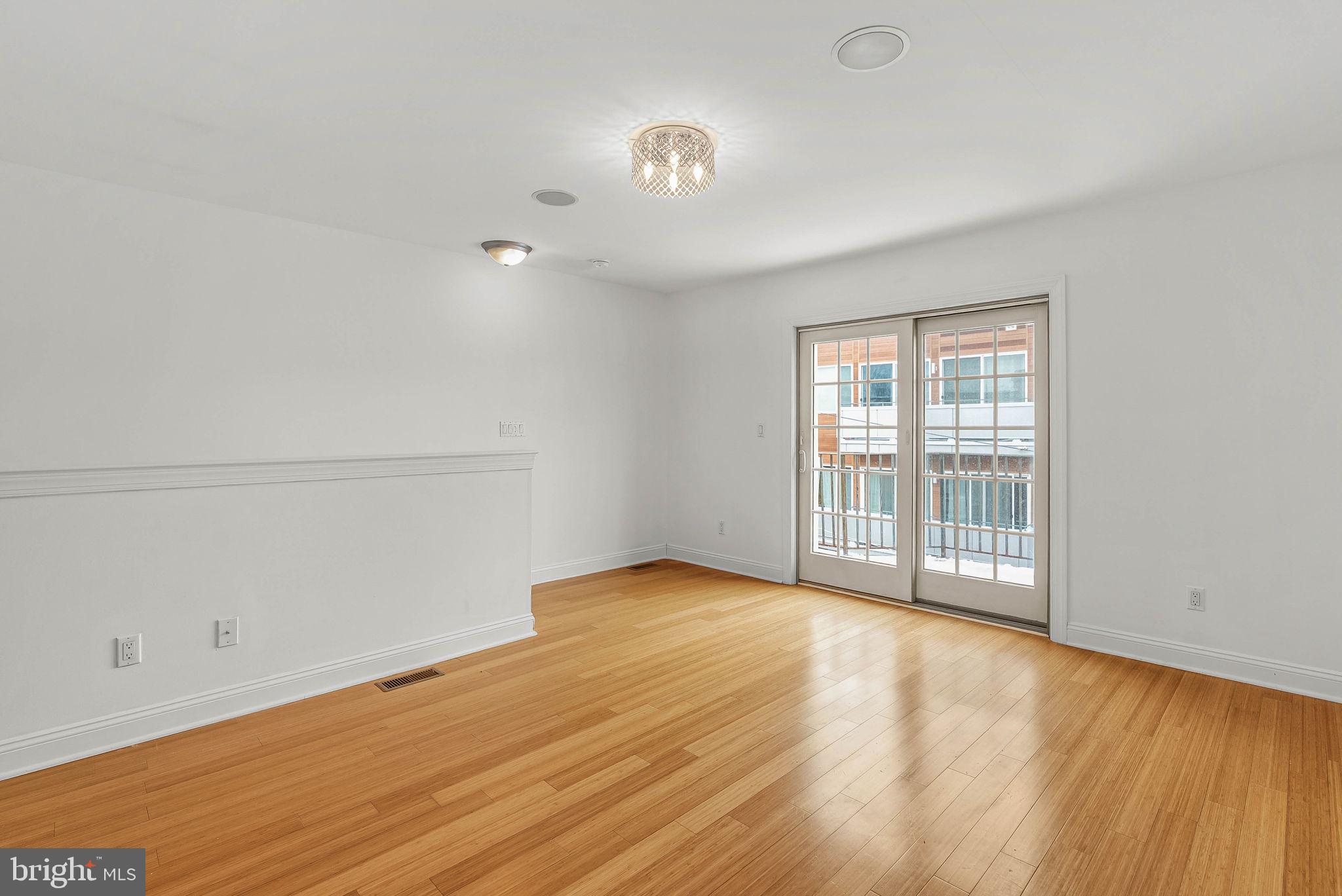 1007 North 3rd Street, Unit D Philadelphia, PA 19123 - Photo 8 of 34