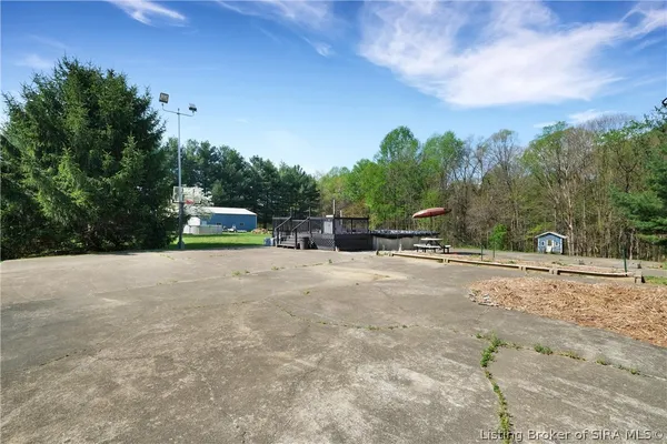 $459,900 | 11699 South Old Bear Creek Road, Pekin, IN 47165