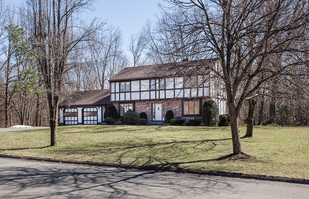 65 Quinnehtuk Road Longmeadow, MA 01106 - Photo 3 of 30