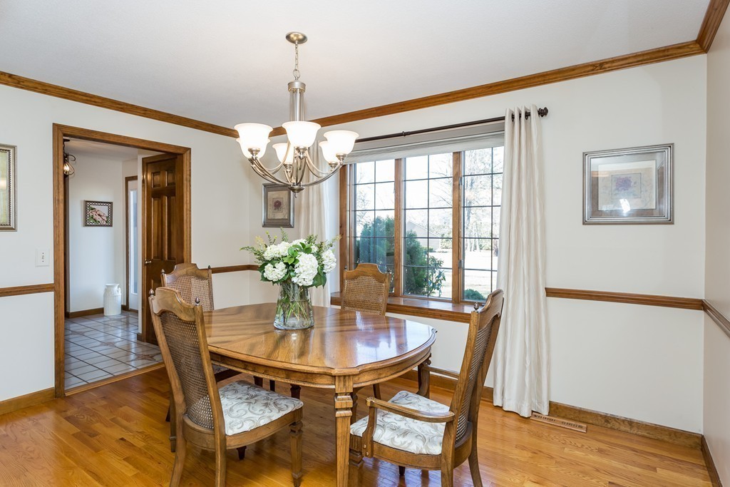 65 Quinnehtuk Road Longmeadow, MA 01106 - Photo 10 of 30