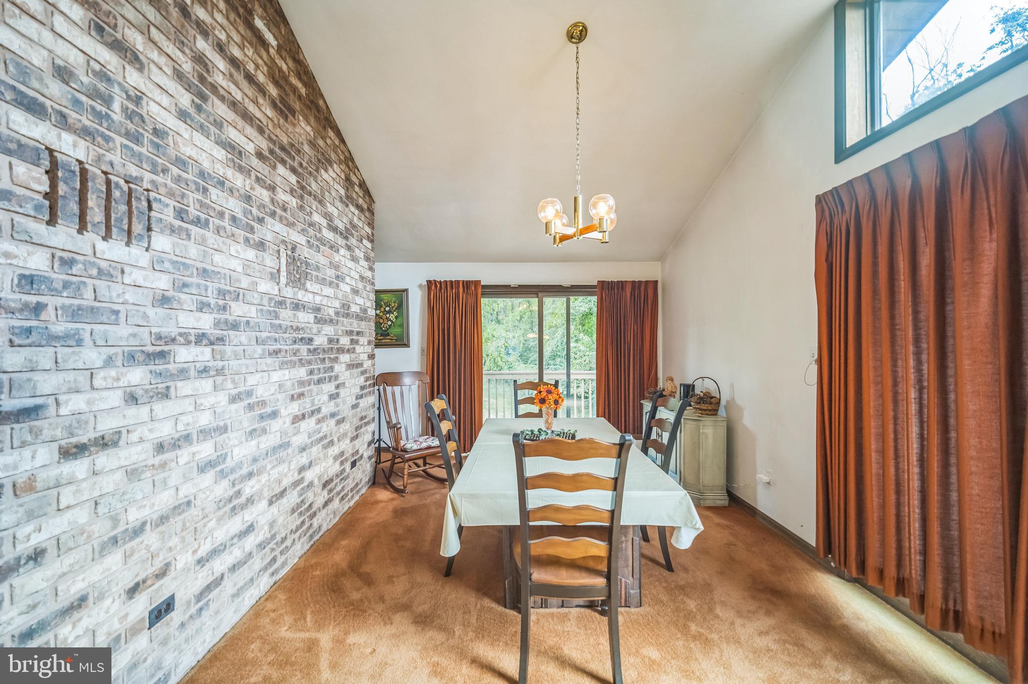 215 Skyline Drive Reading, PA 19606 - Photo 11 of 32