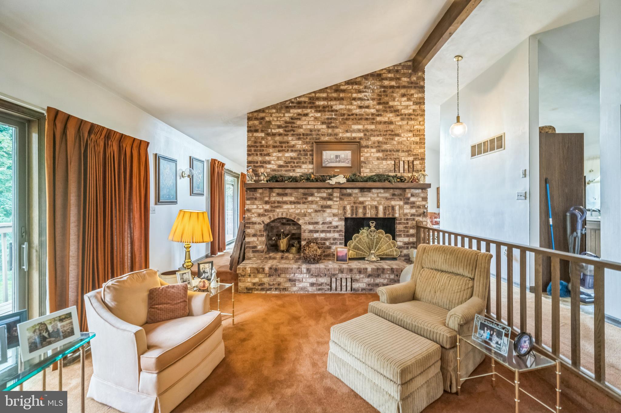 215 Skyline Drive Reading, PA 19606 - Photo 7 of 32