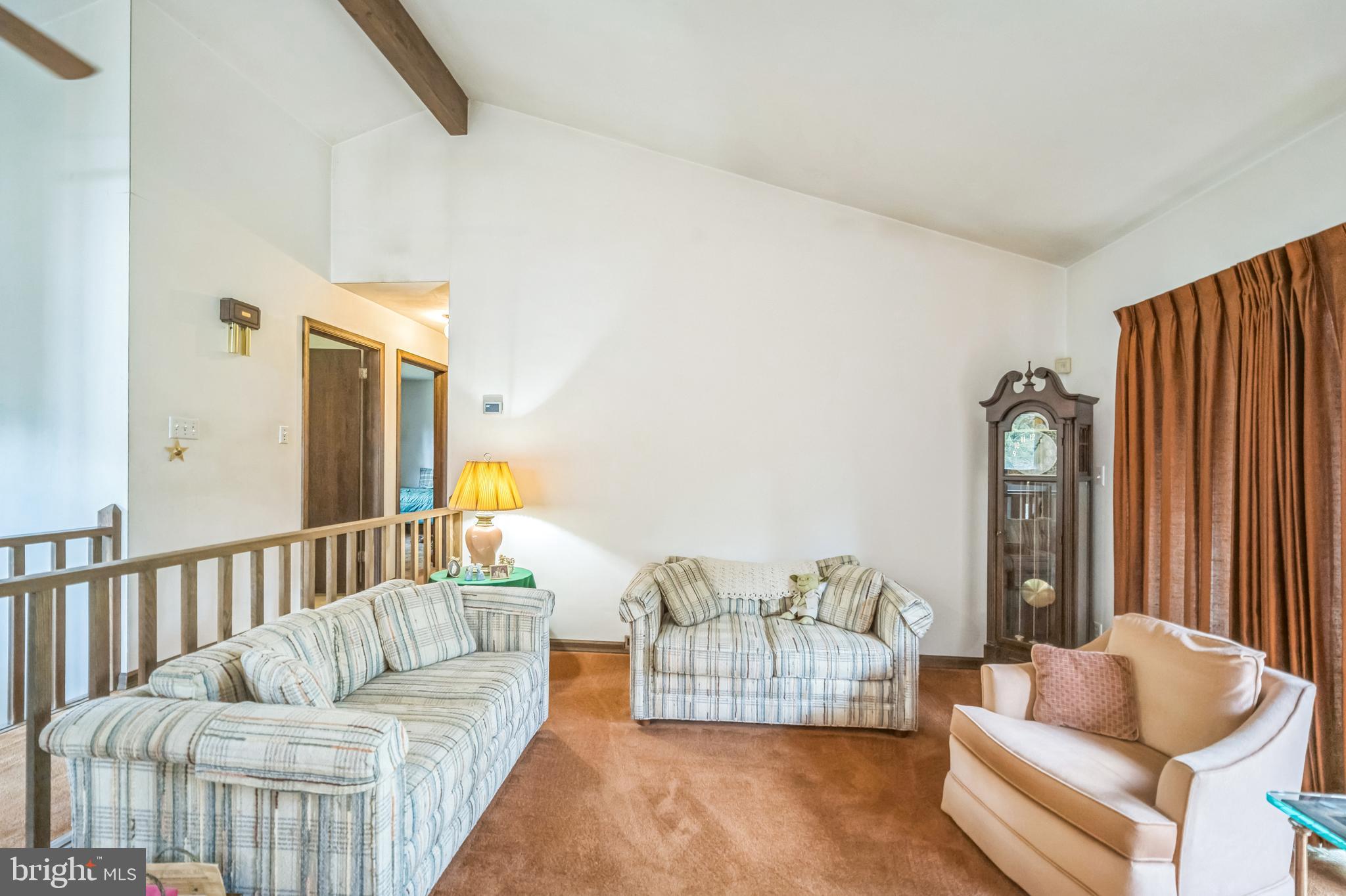 215 Skyline Drive Reading, PA 19606 - Photo 9 of 32