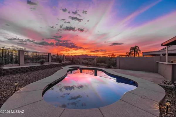 $625,000 | 13455 North Big View Court, Oro Valley, AZ 85755