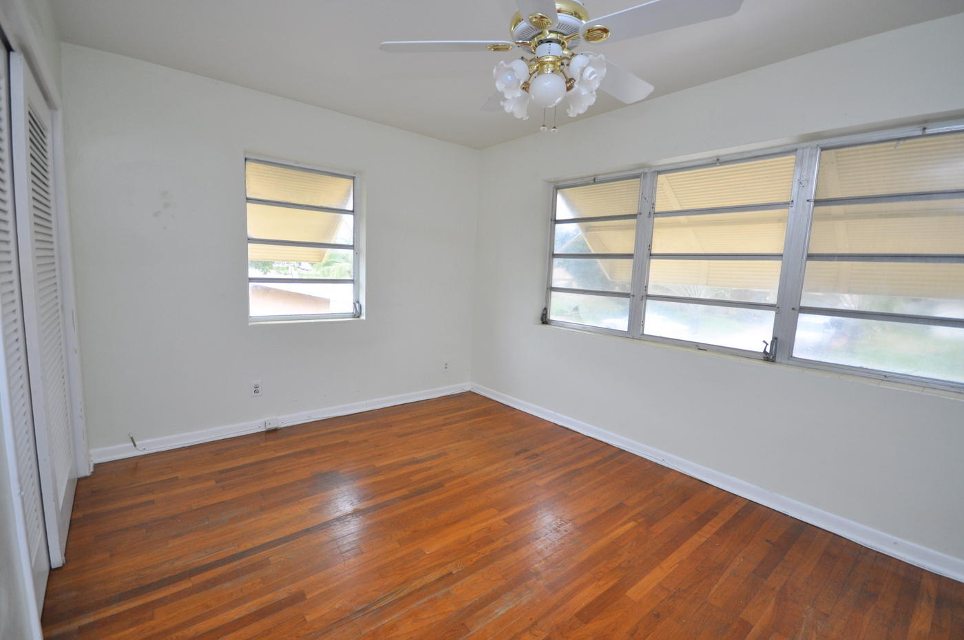 1709 High Ridge Road Lake Worth, FL 33461 - Photo 10 of 16 13-Bed 2