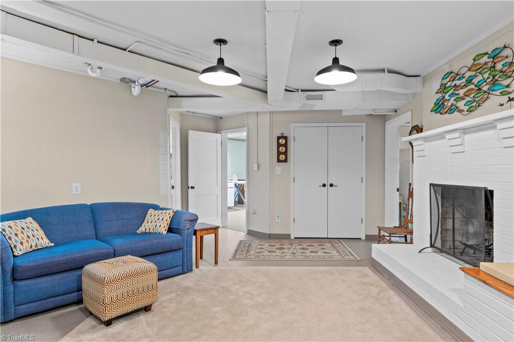 216 South Avalon Road Winston-Salem, NC 27104 - Photo 38 of 47