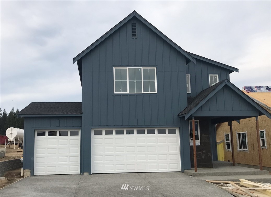 1007 Yew Avenue Sultan, WA 98294 - Photo 1 of 18 a front view of a house