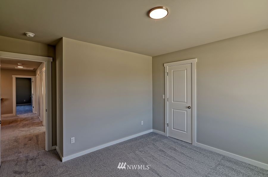 1007 Yew Avenue Sultan, WA 98294 - Photo 18 of 18 an empty room with closet area
