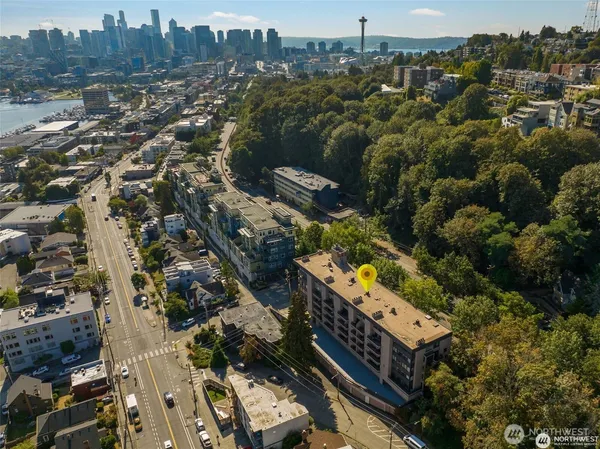 $3,500 | 700 Crockett Street, Unit 204, Seattle, WA 98109