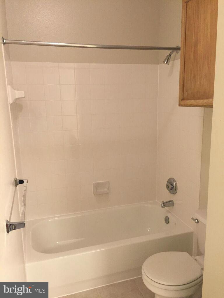 1530 Spring Gate Dr., Unit 9411 McLean, VA 22102 - Photo 18 of 22 Bath
