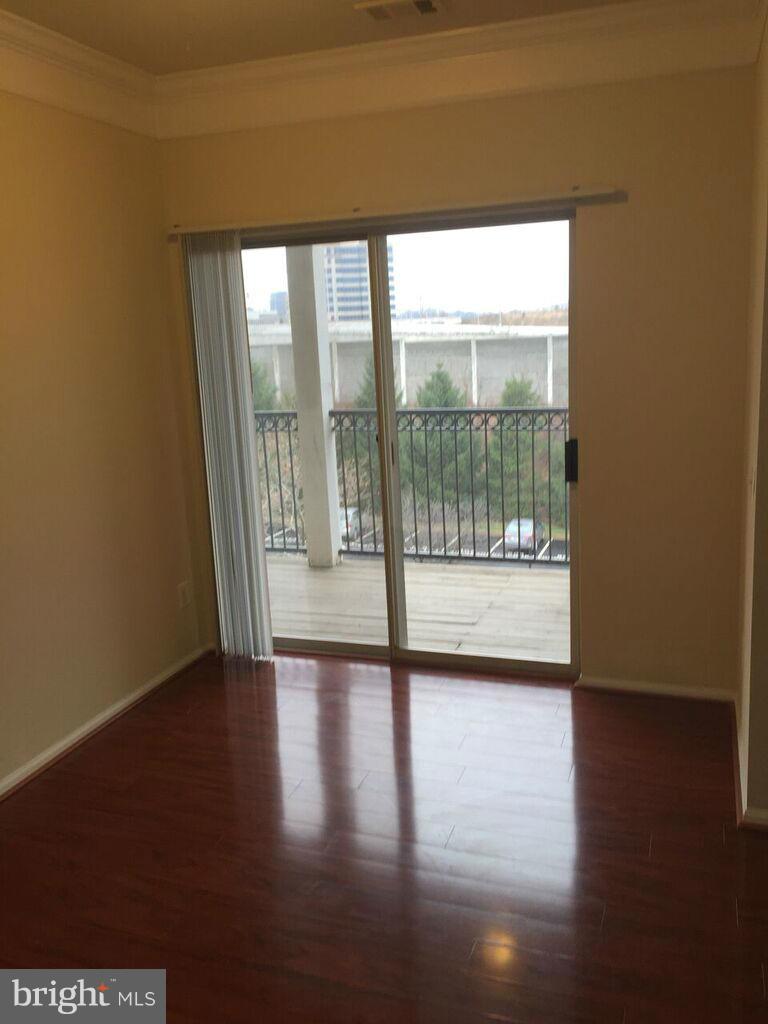 1530 Spring Gate Dr., Unit 9411 McLean, VA 22102 - Photo 8 of 22 Dining Room