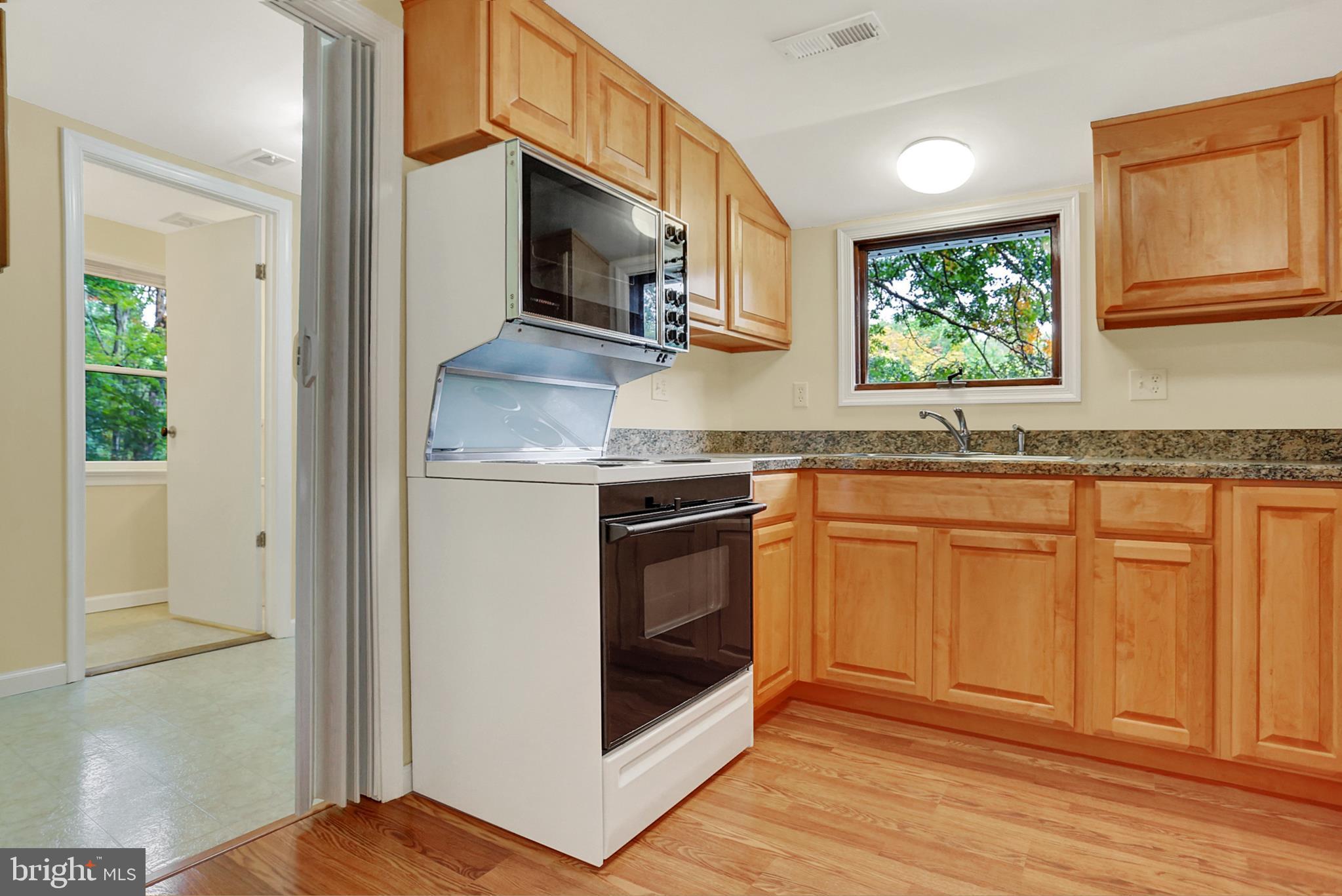 10 Hilltop Road Delta, PA 17314 - Photo 14 of 20 Kitchen