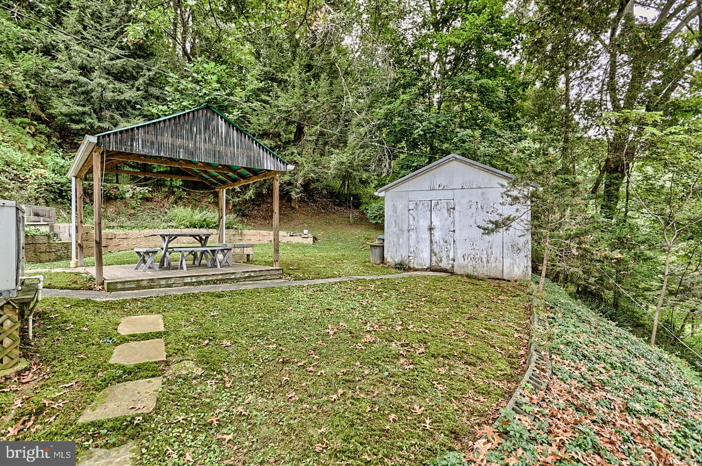 10 Hilltop Road Delta, PA 17314 - Photo 16 of 20 Exterior (General)