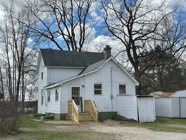 $109,900 | 3593 South Maple Island Road, Hesperia, MI 49421