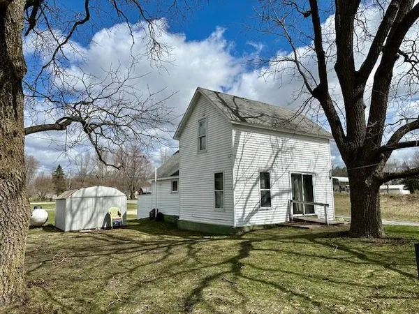 $99,900 | 3593 South Maple Island Road, Hesperia, MI 49421