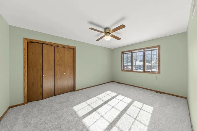 $335,000 | 524 Meadow Lane, Beecher, IL 60401