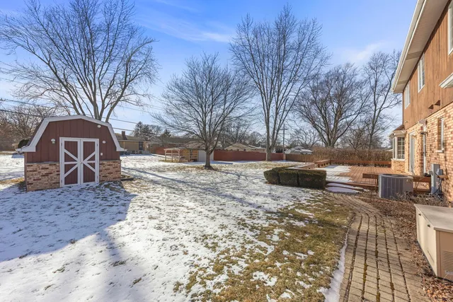 $335,000 | 524 Meadow Lane, Beecher, IL 60401