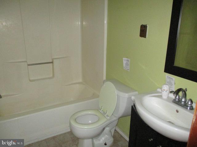 3441 Fox Ridge Court Dover, PA 17315 - Photo 8 of 12 Gallery Image 8