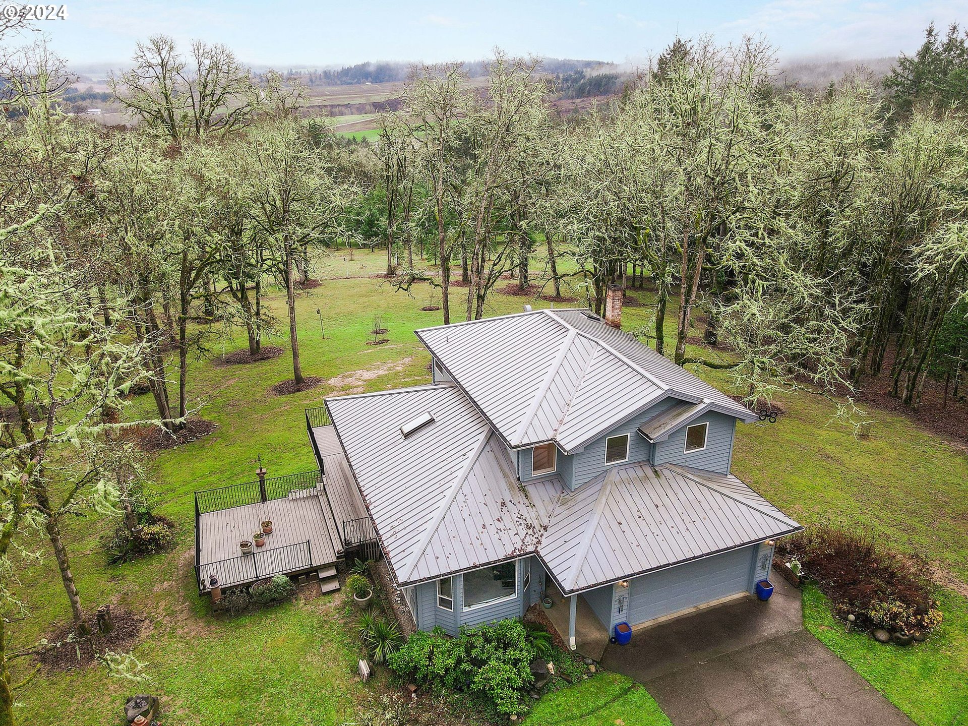 2080 Cherry Knoll Road Dallas, OR 97338 - Photo 2 of 48 an aerial view of a house with a yard
